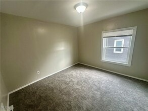 Building Photo - 555 Lumiere St