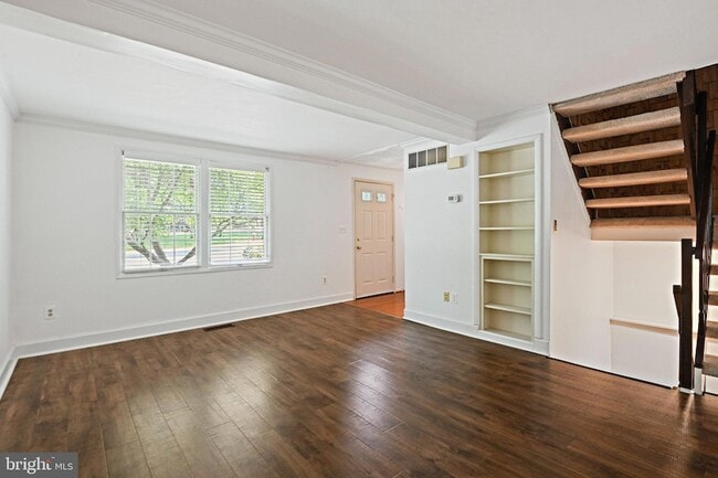 Building Photo - 1646 Barnstead Dr