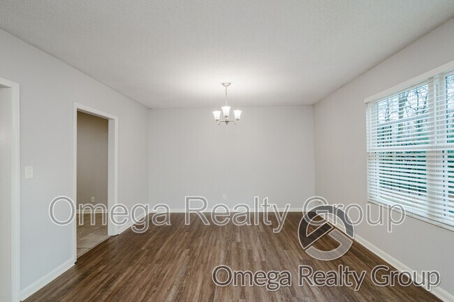 Building Photo - 1932 2nd St NE