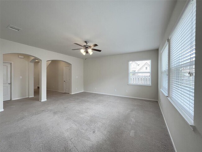 Building Photo - 14239 Oro Valley Dr