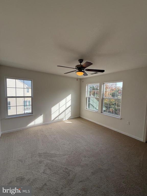 Building Photo - 120 Woodman Ct