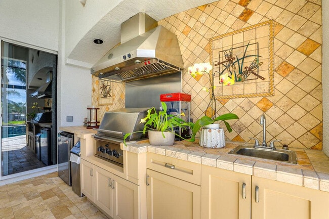 Building Photo - 1730 Caribbean Dr