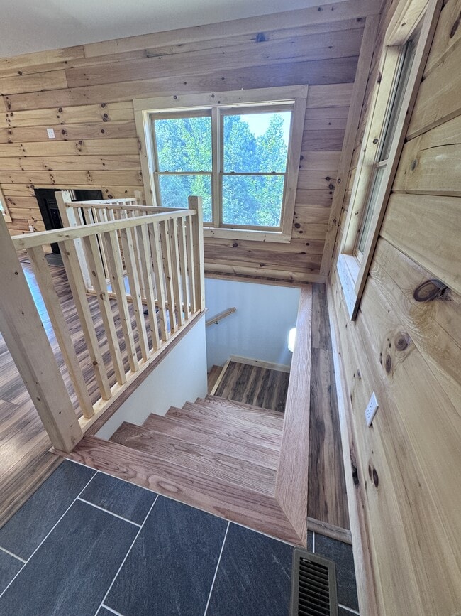 Building Photo - 1339 Hickory Point Dr