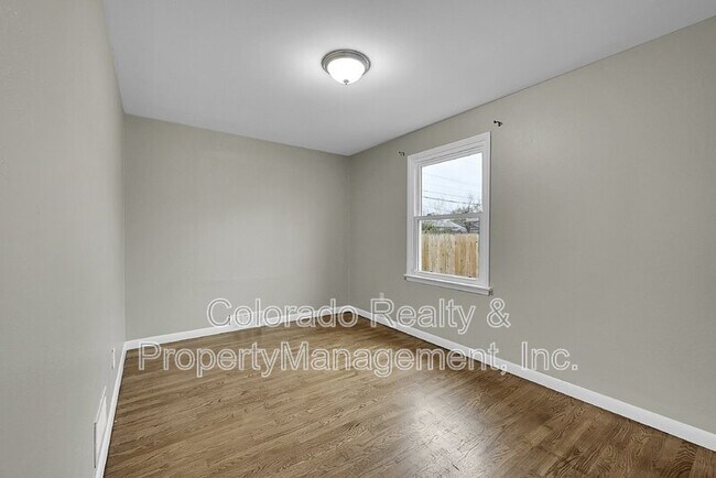 Building Photo - 2761 S Hazel Ct