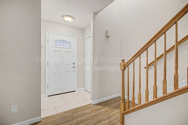 Building Photo - 11604 Community Center Dr