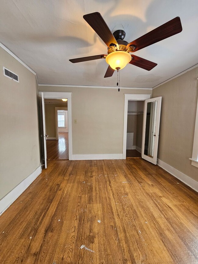 Building Photo - 4 BED | 2.5 BATH | SPACIOUS HOME | WEST