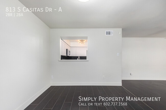 Building Photo - 813 S Casitas Dr