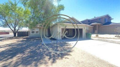 Building Photo - Three Bedroom Single Family Home in Fernle...