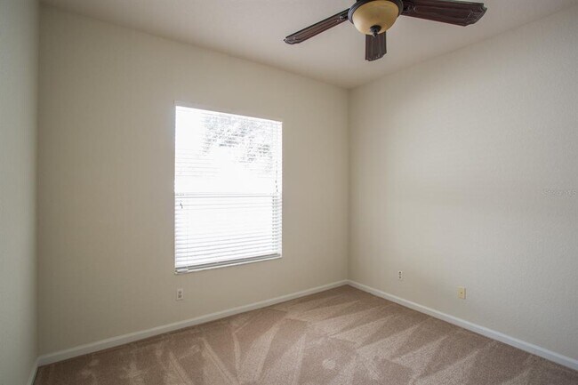 Building Photo - 3876 Shoreview Dr
