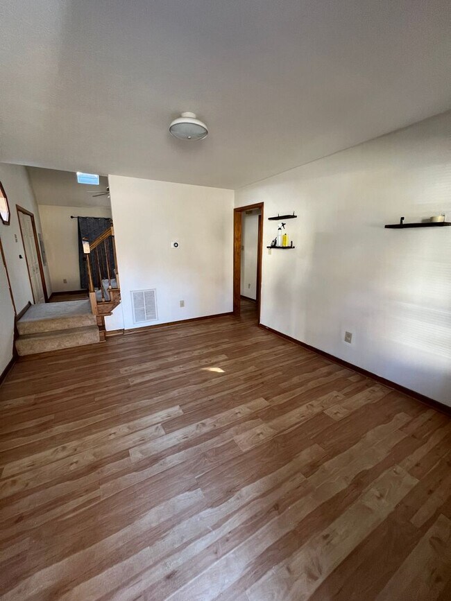 Building Photo - 6165 Stockade Dr