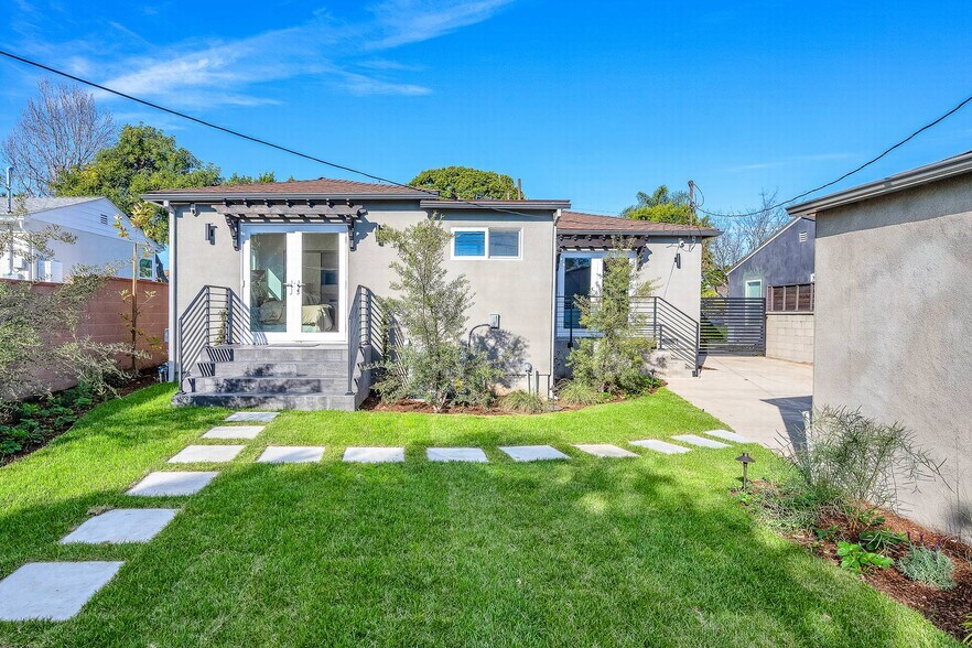 Building Photo - 616 W Ellis Ave