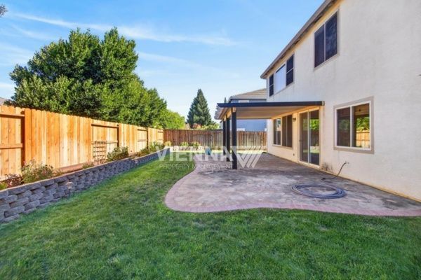 Building Photo - 3180 Mount Tamalpais Dr