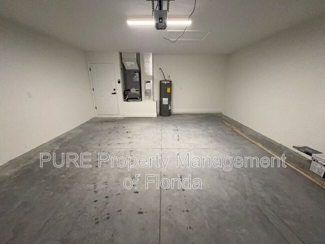 Building Photo - 5787 NW 62nd Ave