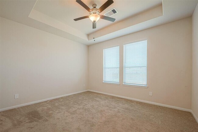 Building Photo - 14633 E Pine Heart Dr