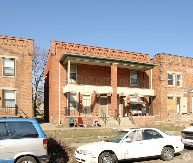 Building Photo - 1441-1445 N 5th St
