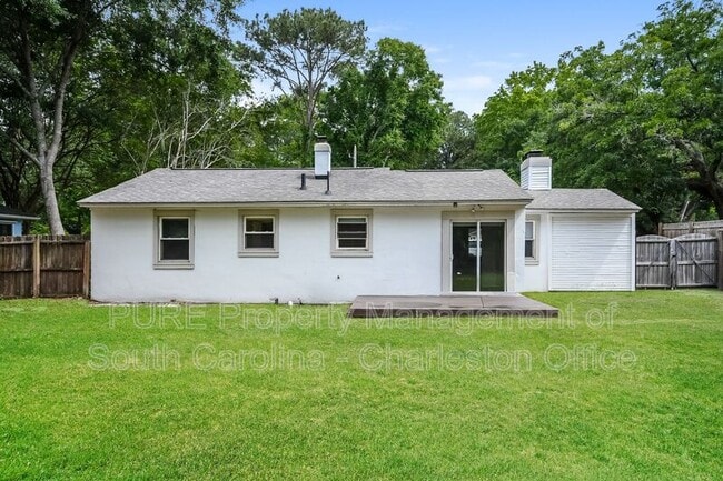 Building Photo - 1239 Sunset Dr