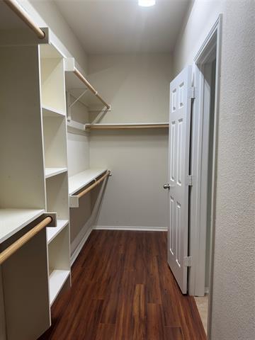 Building Photo - 6227 Meadowcrest Ln