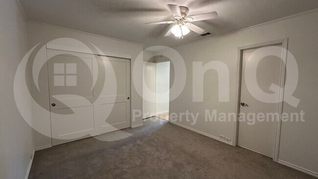 Building Photo - 3701 Leathertop Dr