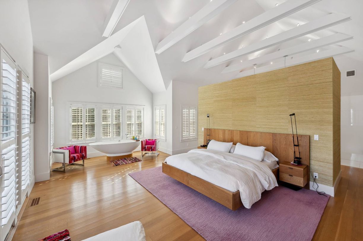 Building Photo - 50 Mecox Bay Ln