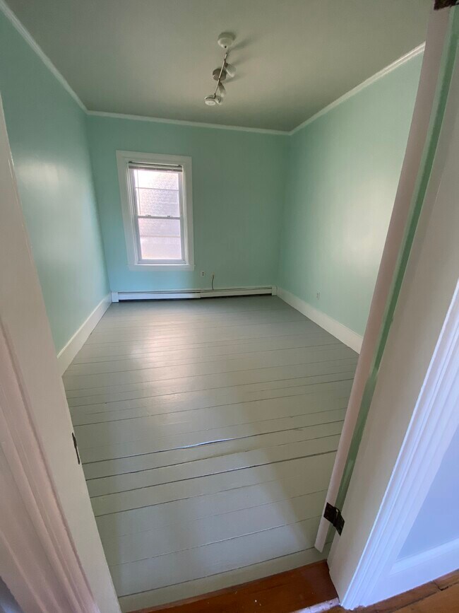 Second bedroom - 86 Holden St