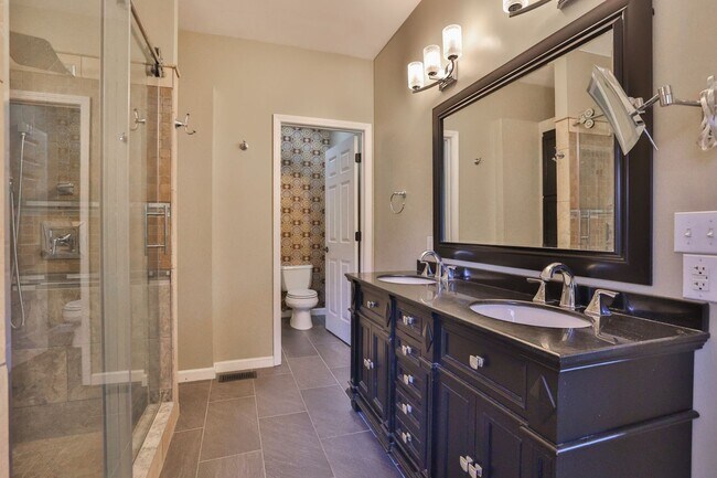 Building Photo - 151 N Meadow Ridge Trail