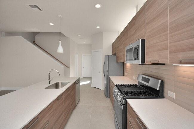 Building Photo - 4707 Oats St