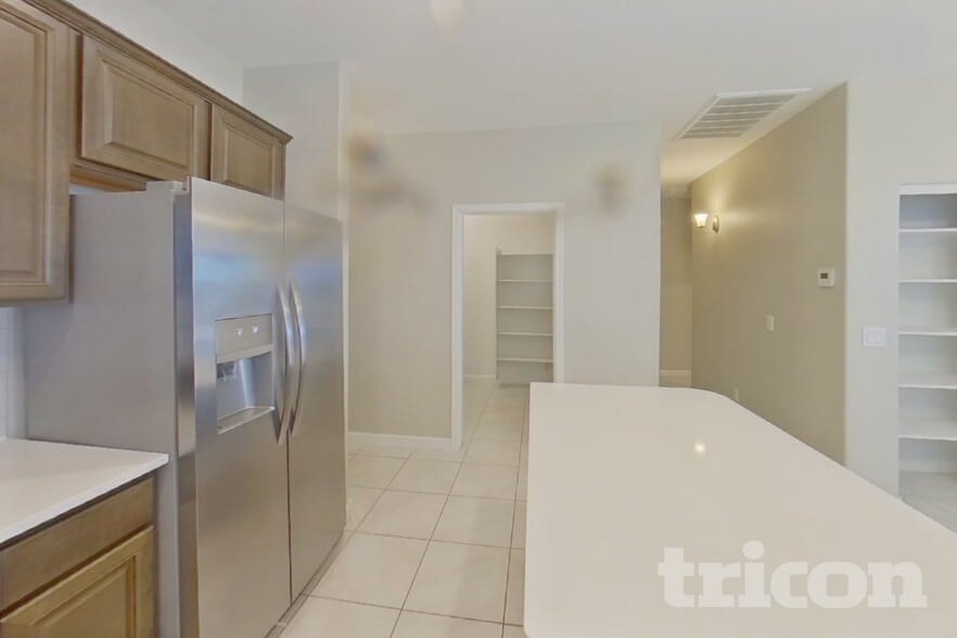 Building Photo - 41287 W Hensley Way