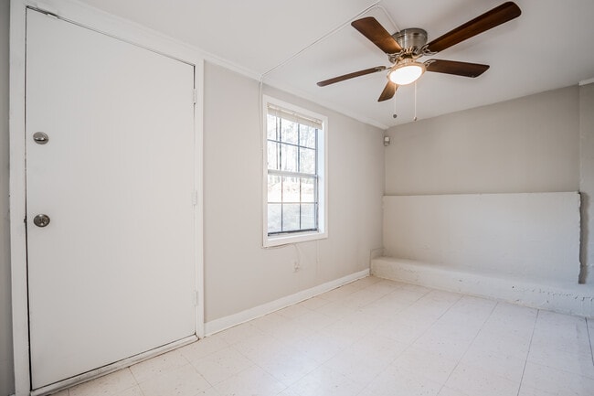 Building Photo - 3047 Dove Way