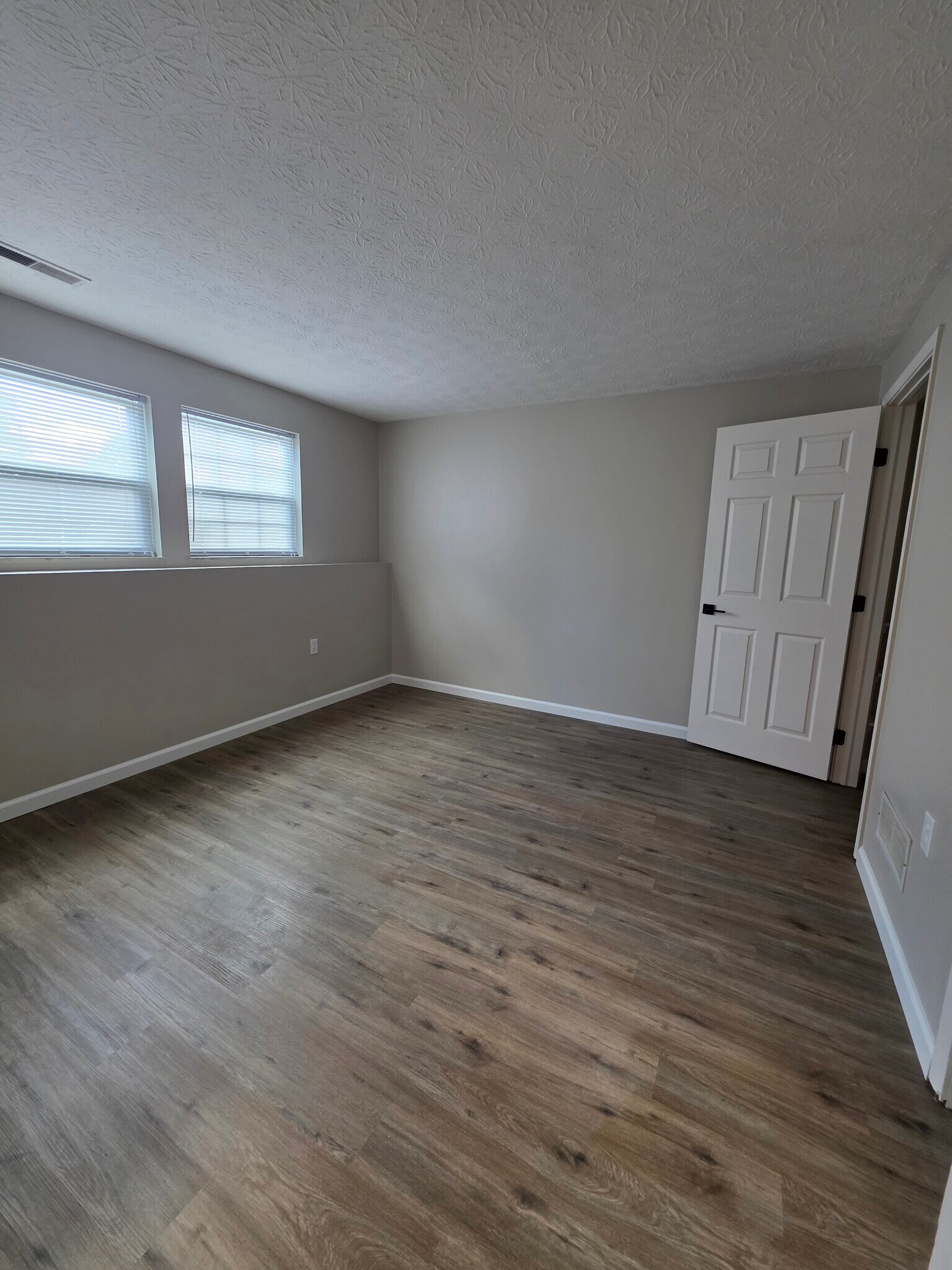 Bedroom #2 (Lower Level) - 3000 Essington Dr