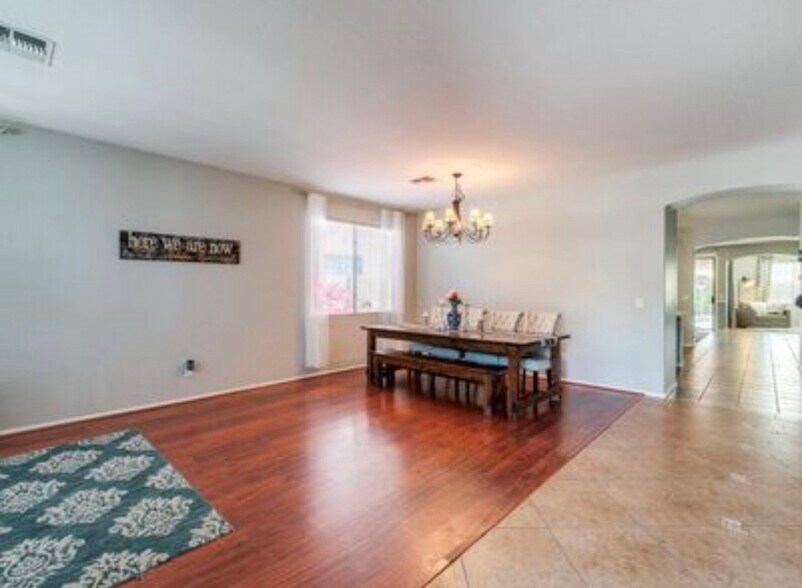 Building Photo - 15127 N 159th Dr