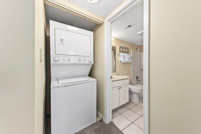 Building Photo - 25300 AL-182