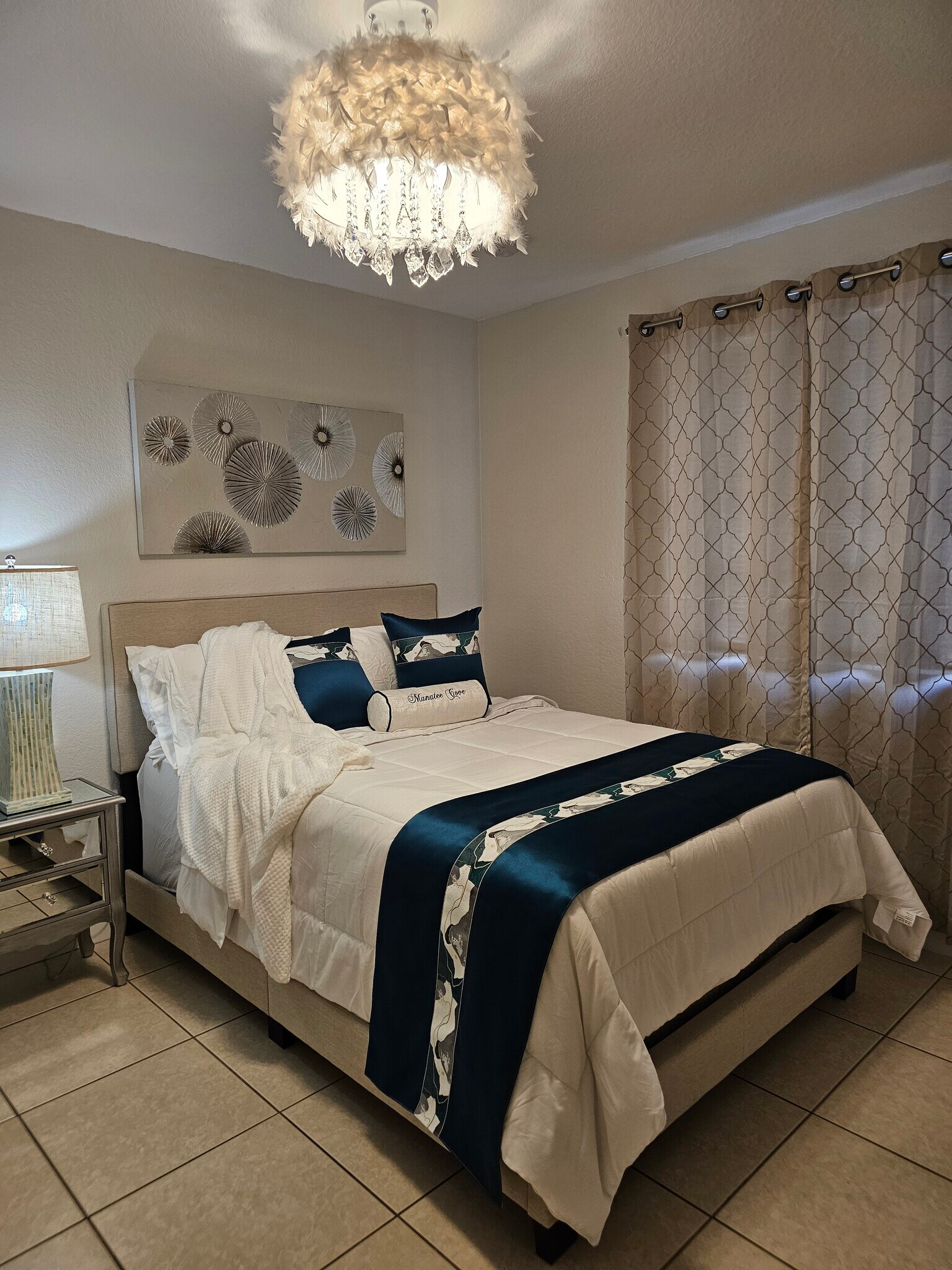 Building Photo - 7702 NE 3rd Ct