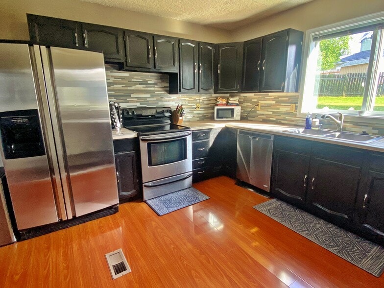 Building Photo - 9001 Shaun Landing Cir