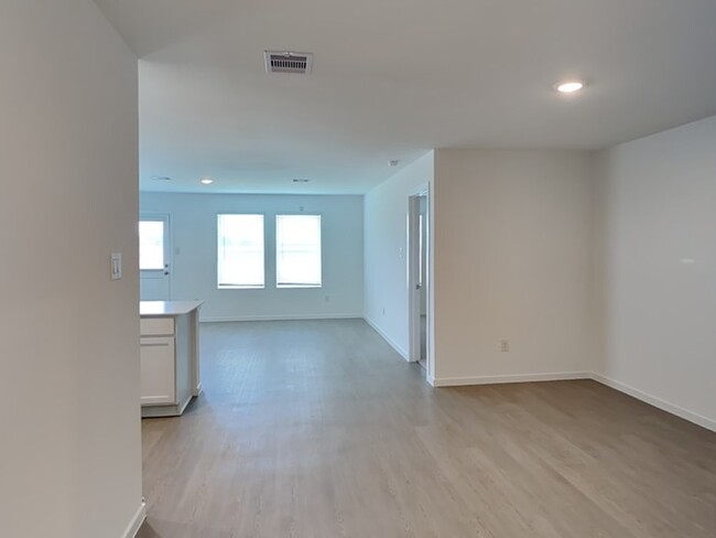 Building Photo - Welcome Home!