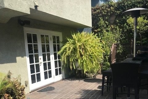 Building Photo - 3504 N Poinsettia Ave