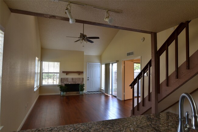 Building Photo - 13461 Garden Grove