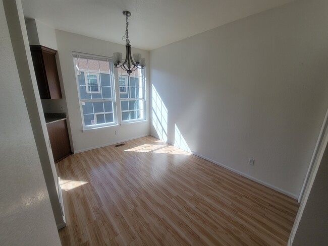 Dining room - 2908 W Long Cir