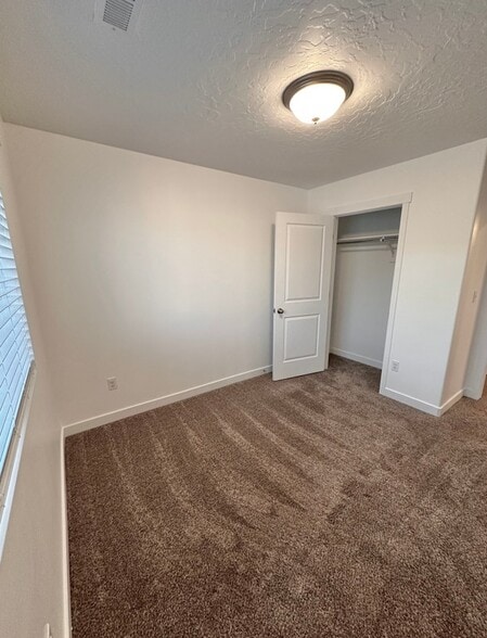 Building Photo - 44 N Voyager Ln
