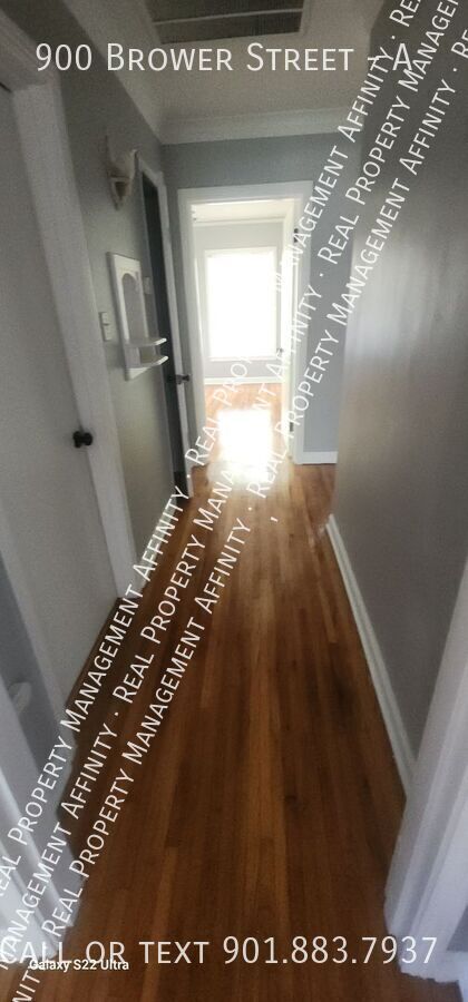 Building Photo - 900 Brower St