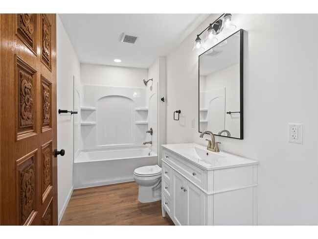 Building Photo - 4437 1st Ave S