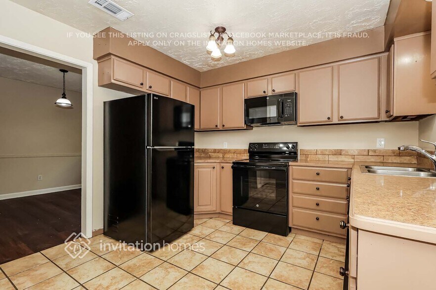 Building Photo - 23414 Lestergate Dr