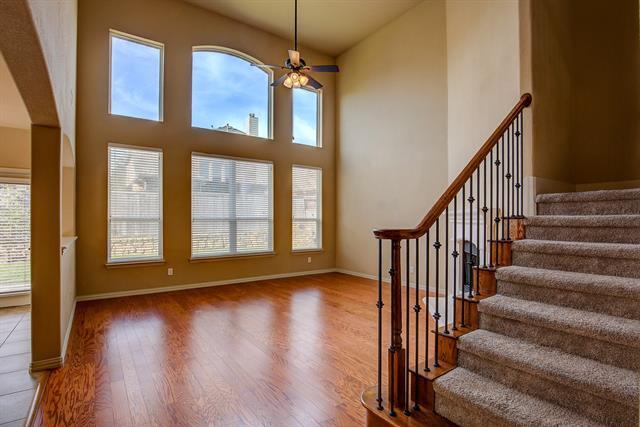 Building Photo - 9017 Hawley Dr