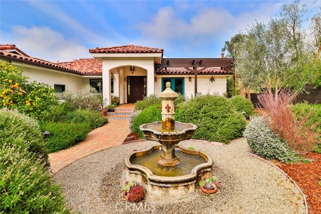 Building Photo - 5617 Colodny Dr