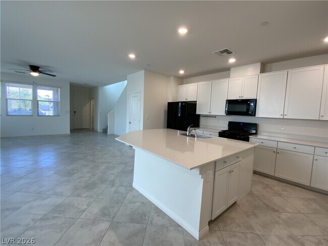 Building Photo - 3240 Avernus Ave
