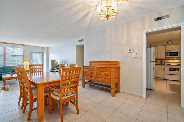 Building Photo - 9225 Collins Ave