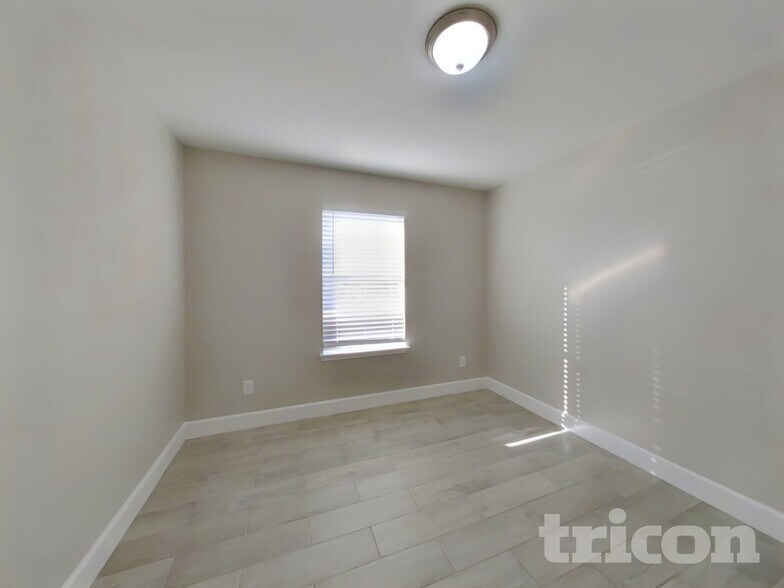 Building Photo - 19111 Deep S Ct