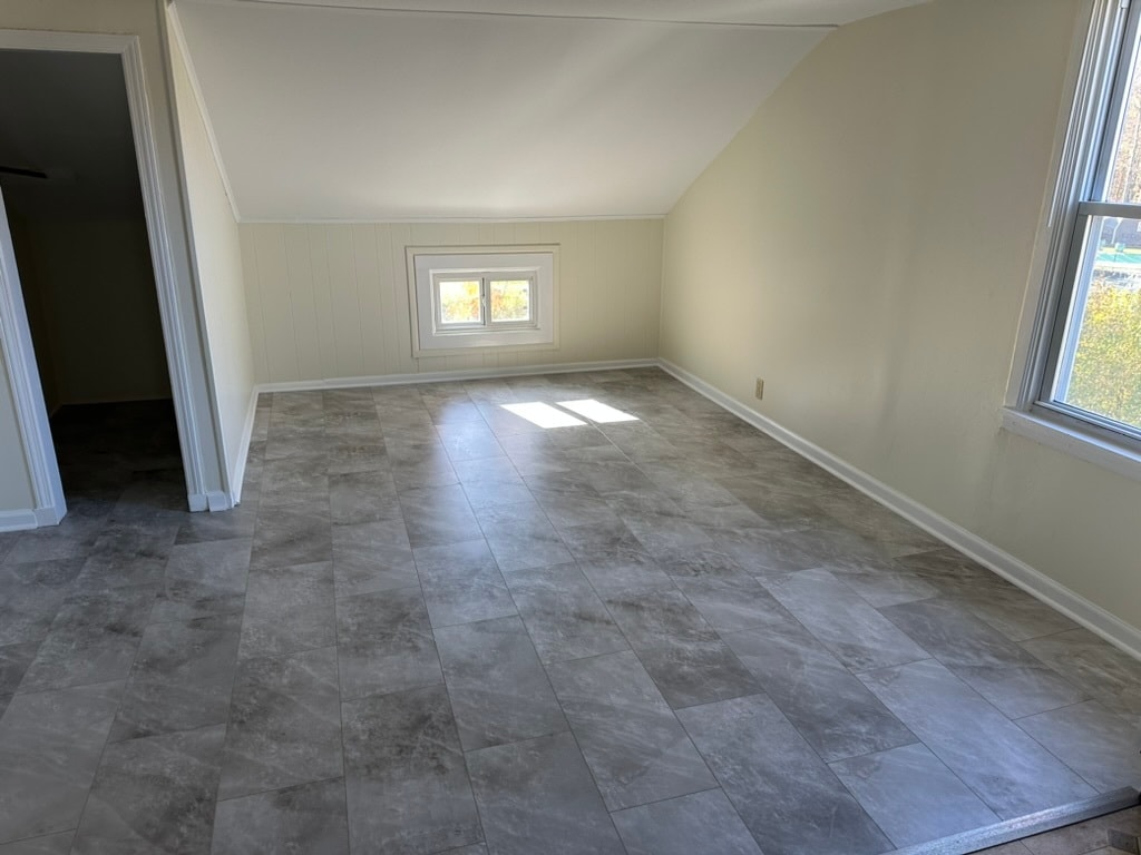 Family Room - 4056 Park Ave