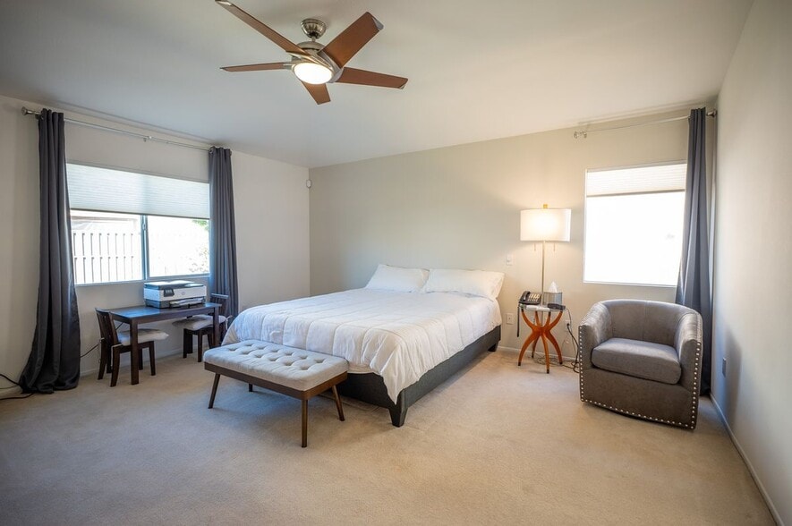 Building Photo - 12207 Vía Santa Marta