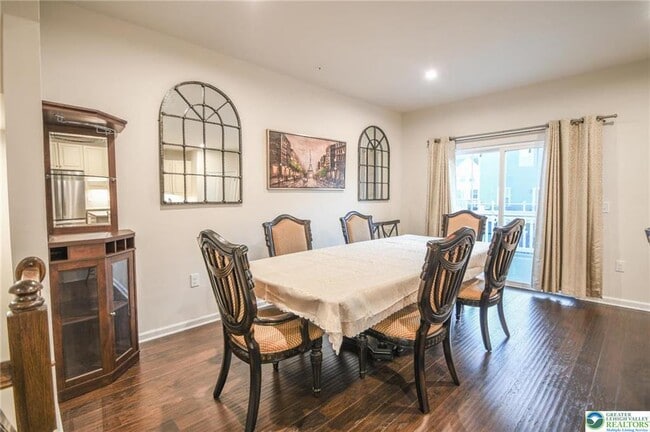 Building Photo - 2396 Cook Dr