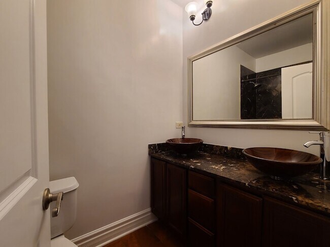 Building Photo - 4856 S Prairie Ave